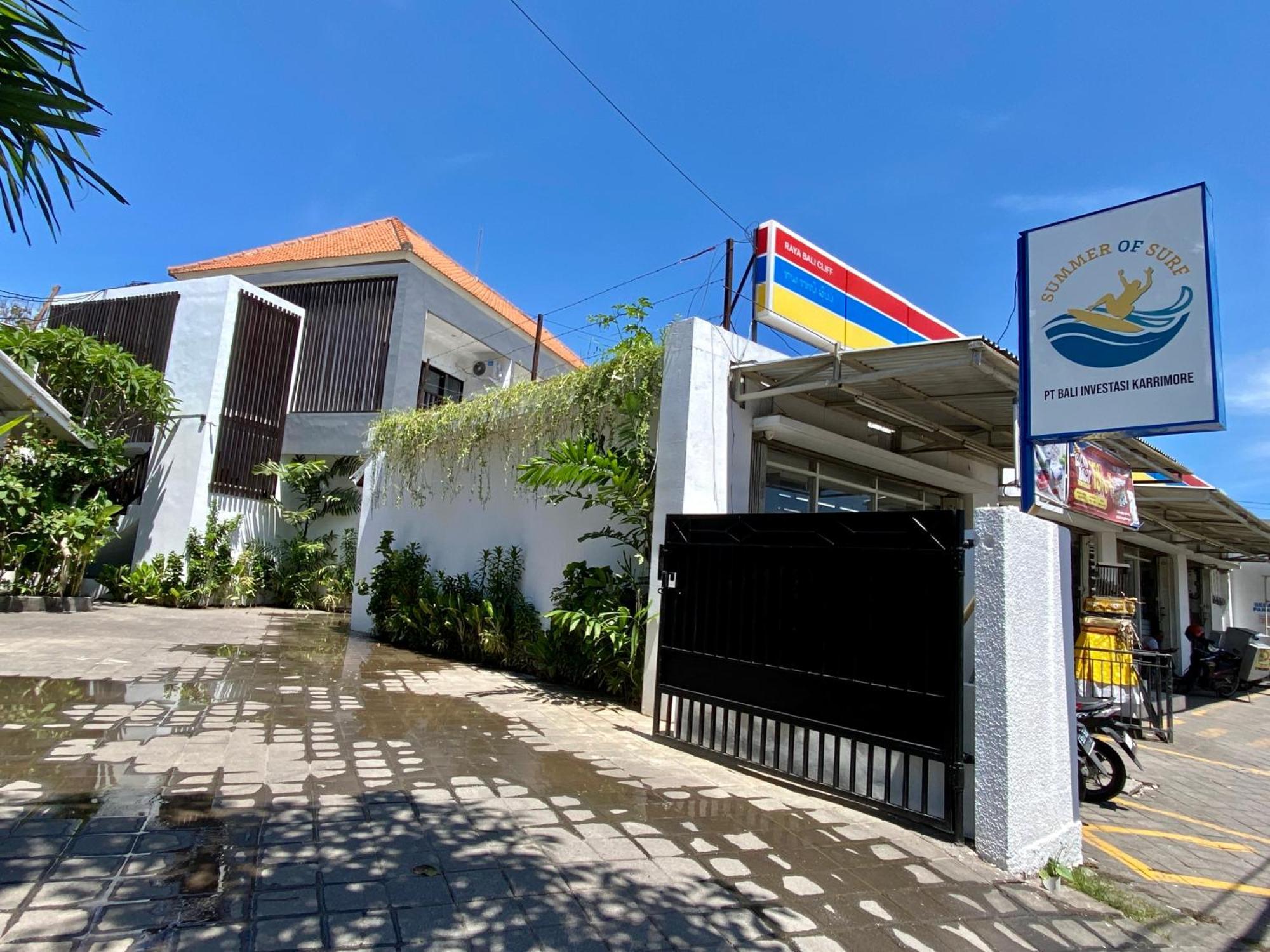 Summer Of Surf Hostel Uluwatu Ungasan Kültér fotó
