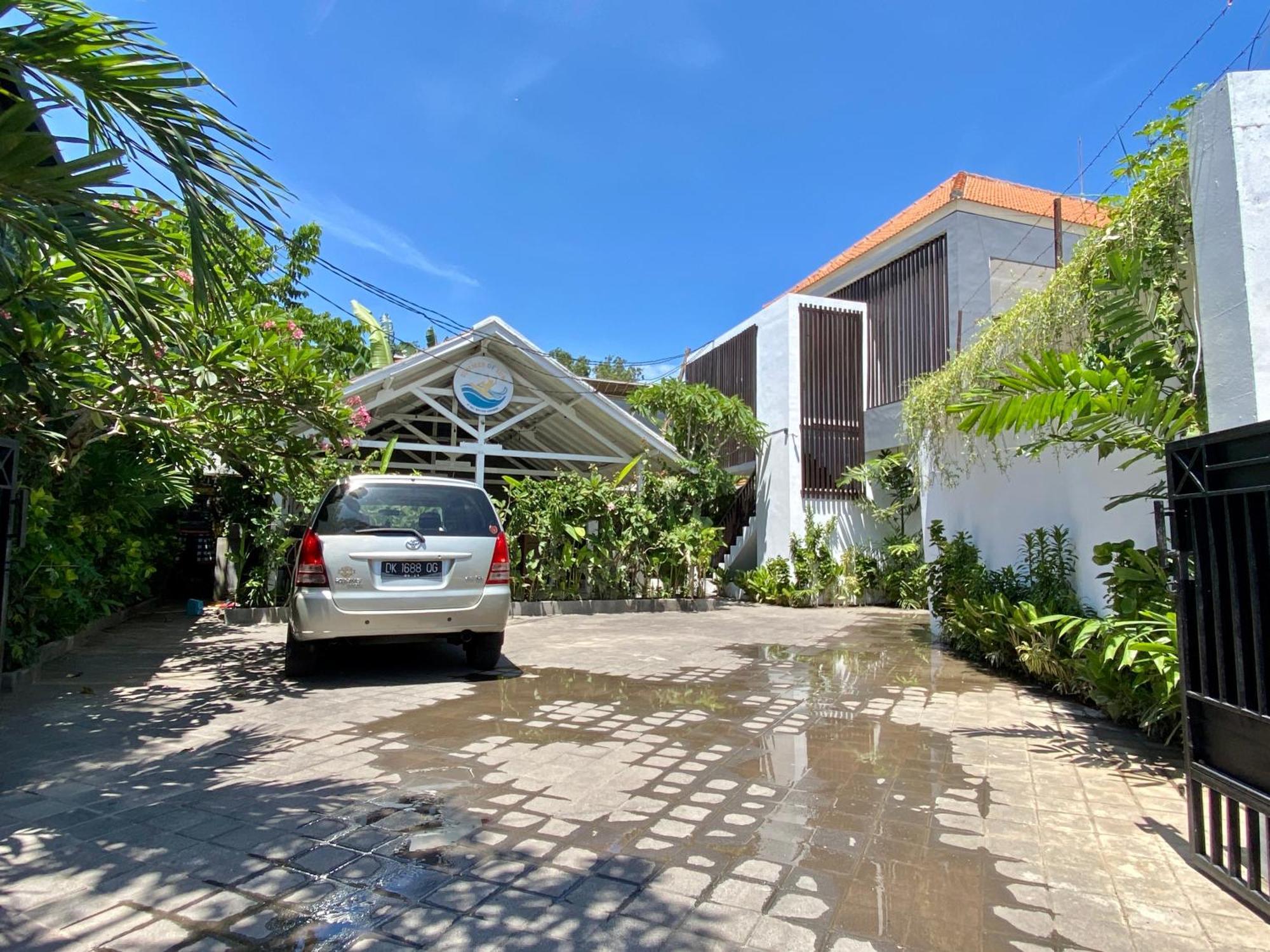 Summer Of Surf Hostel Uluwatu Ungasan Kültér fotó