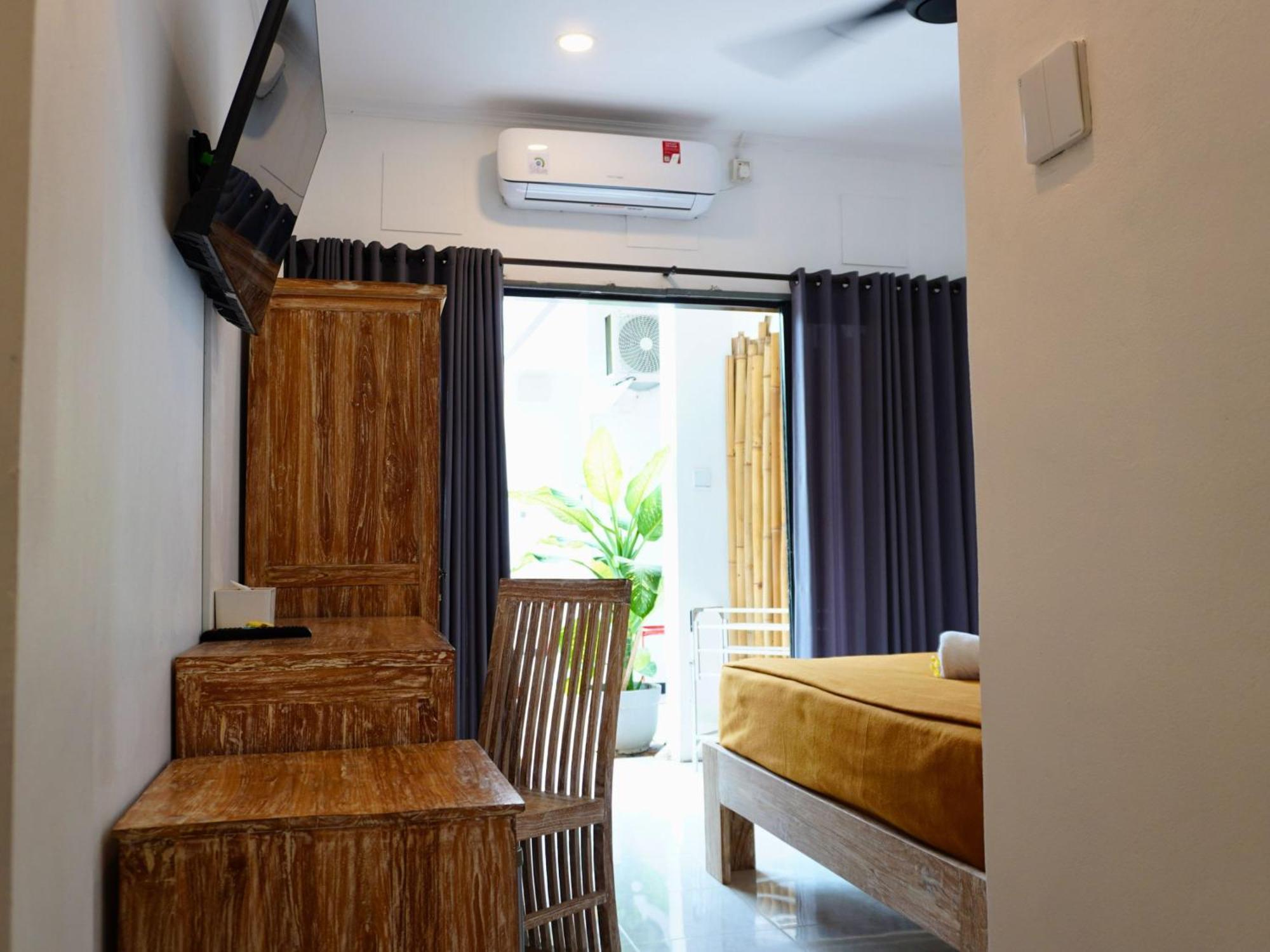 Summer Of Surf Hostel Uluwatu Ungasan Kültér fotó