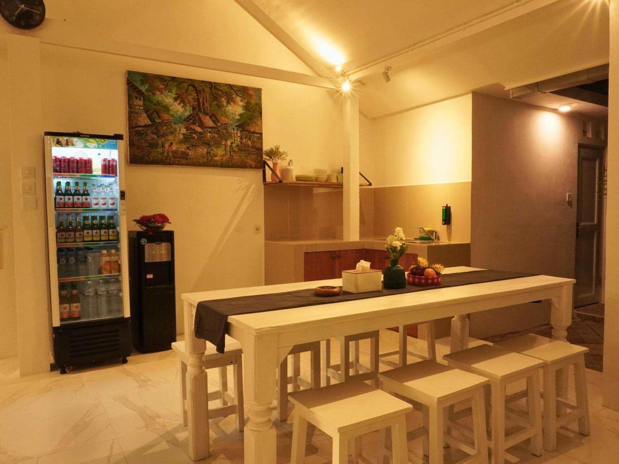 Summer Of Surf Hostel Uluwatu Ungasan Kültér fotó