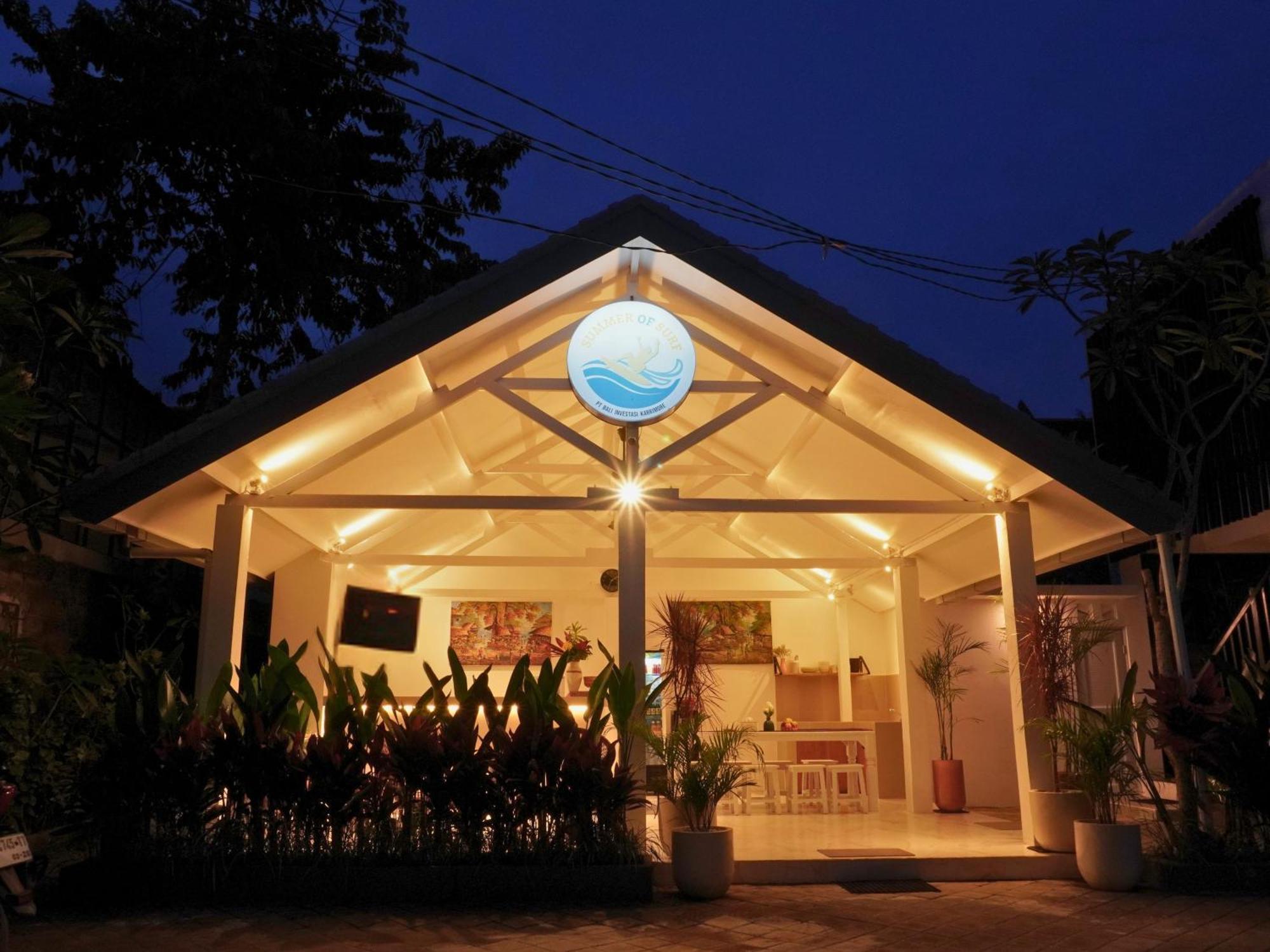 Summer Of Surf Hostel Uluwatu Ungasan Kültér fotó