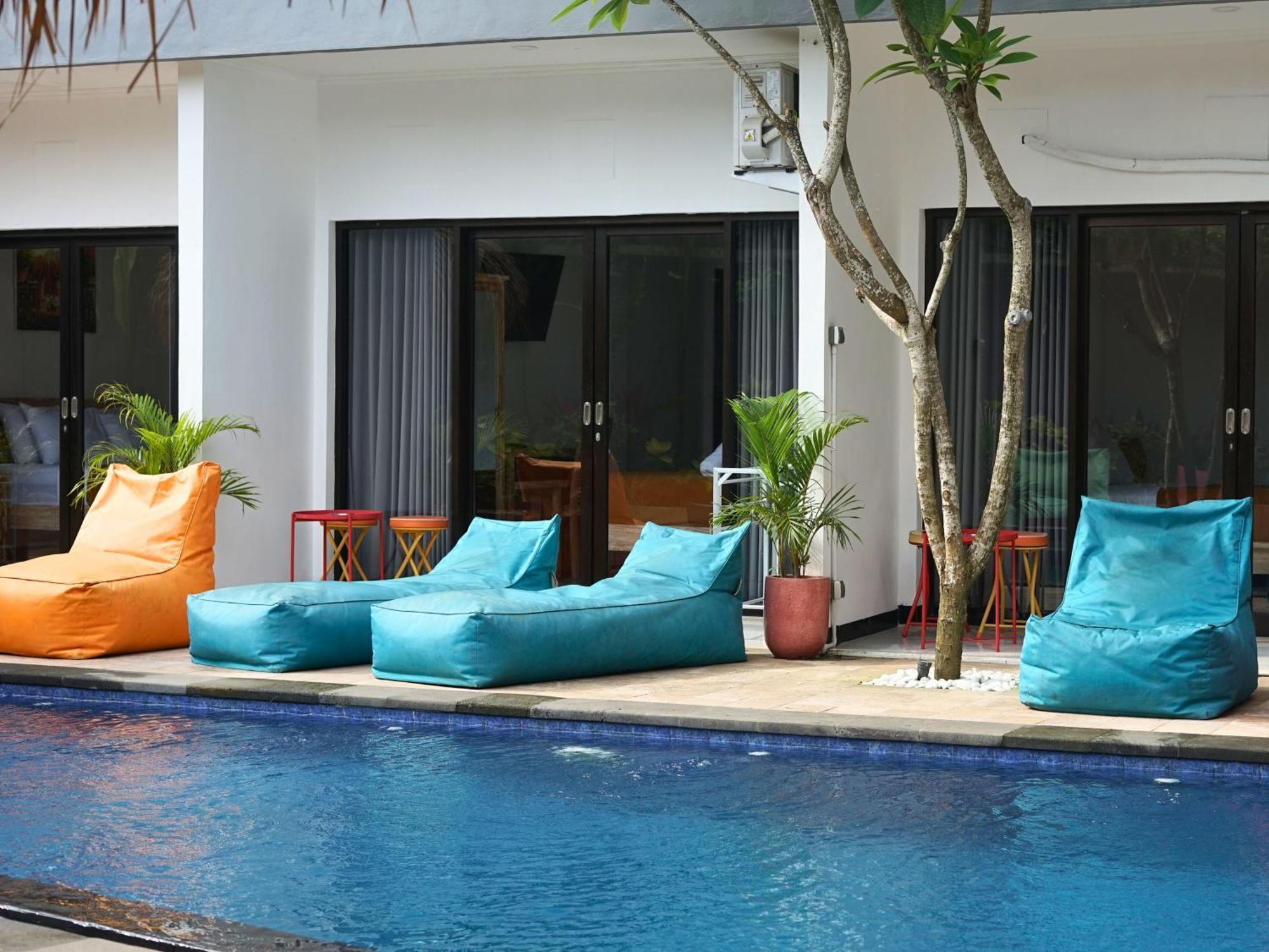 Summer Of Surf Hostel Uluwatu Ungasan Kültér fotó